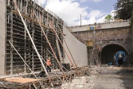 Tunel Jednorożca w Schwäbisch Gmünd - zdjęcie: NOEtecGmuenderEinhorn-Tunnel05.jpg