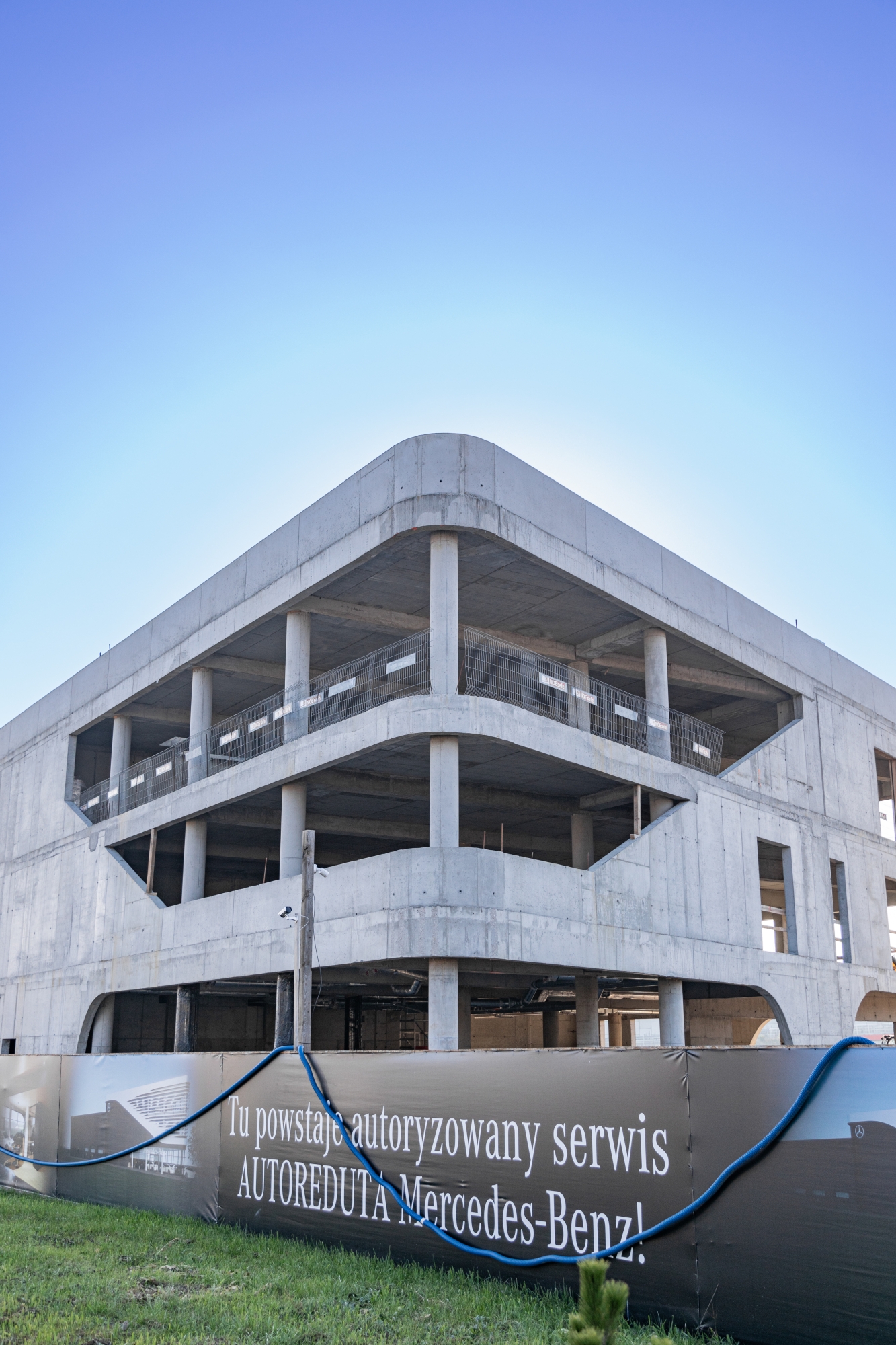 Salon Mercedesa na warszawskim Wilanowie